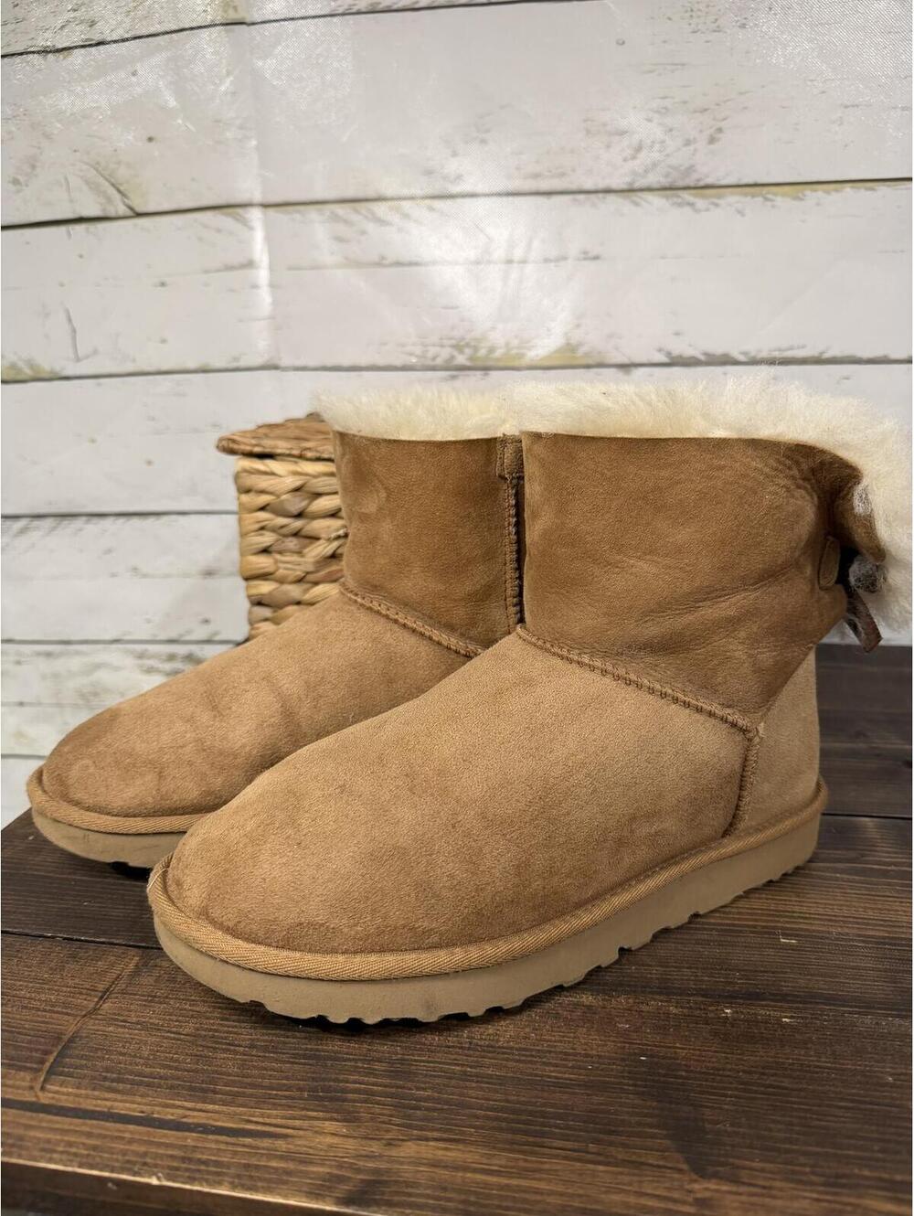 UGG Women's Mini Bailey Bow II Boots Chestnut Women's 9